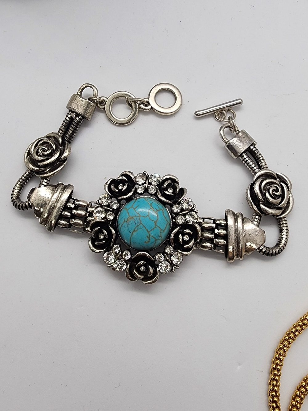 ✨️ 5 For 25 ✨️ Silver Floral Bracelet with Turquoise Center